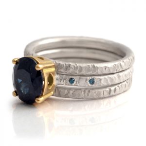 hammered 3 ring set with blue sapphire and diamonds